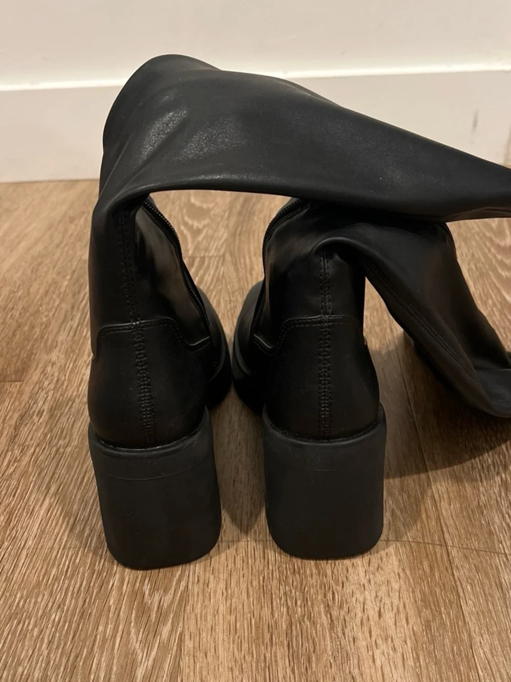 NWOT Steve Madden Berkleigh Black Boots Size 6.5